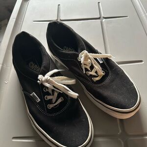 Vans 8.5 Women’s Black Canvas Sneakers